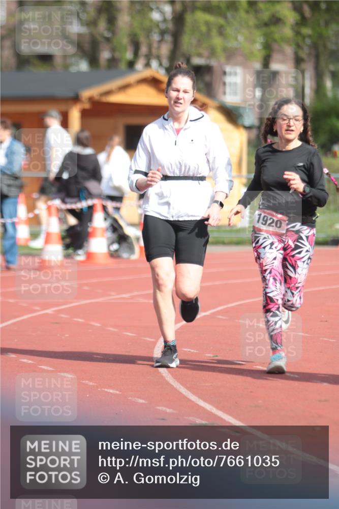 13.04.2025 - Hammer Lauf A. Gomolzig http://msf.ph/oto/7661035 13.04.2025 10:43:45 Ziel 136, 1920 meine-sportfotos.de