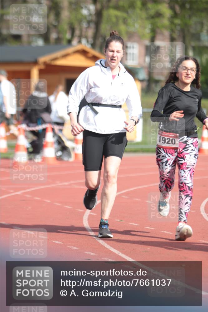 13.04.2025 - Hammer Lauf A. Gomolzig http://msf.ph/oto/7661037 13.04.2025 10:43:45 Ziel 136, 1920 meine-sportfotos.de