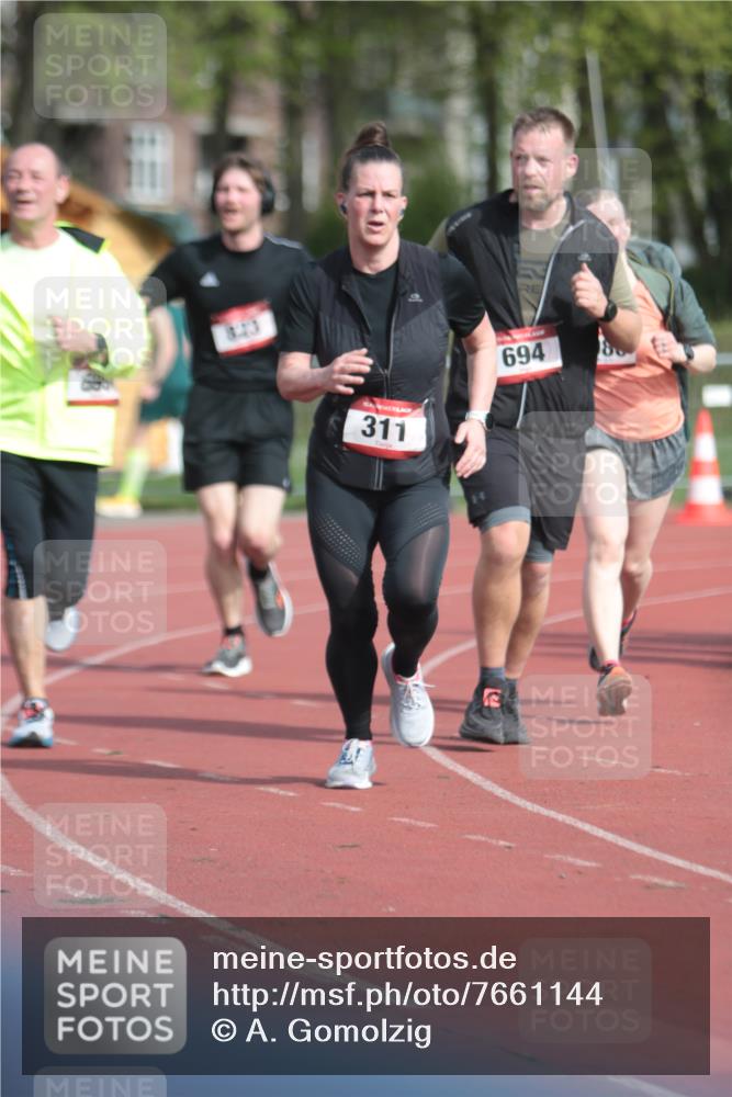13.04.2025 - Hammer Lauf A. Gomolzig http://msf.ph/oto/7661144 13.04.2025 10:44:49 Ziel 311, 694, 695, 823, 1986 meine-sportfotos.de