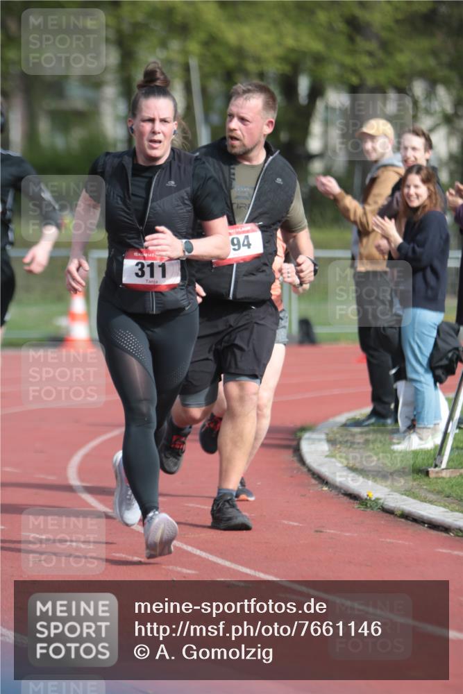 13.04.2025 - Hammer Lauf A. Gomolzig http://msf.ph/oto/7661146 13.04.2025 10:44:49 Ziel 311, 694, 695, 823, 1986 meine-sportfotos.de