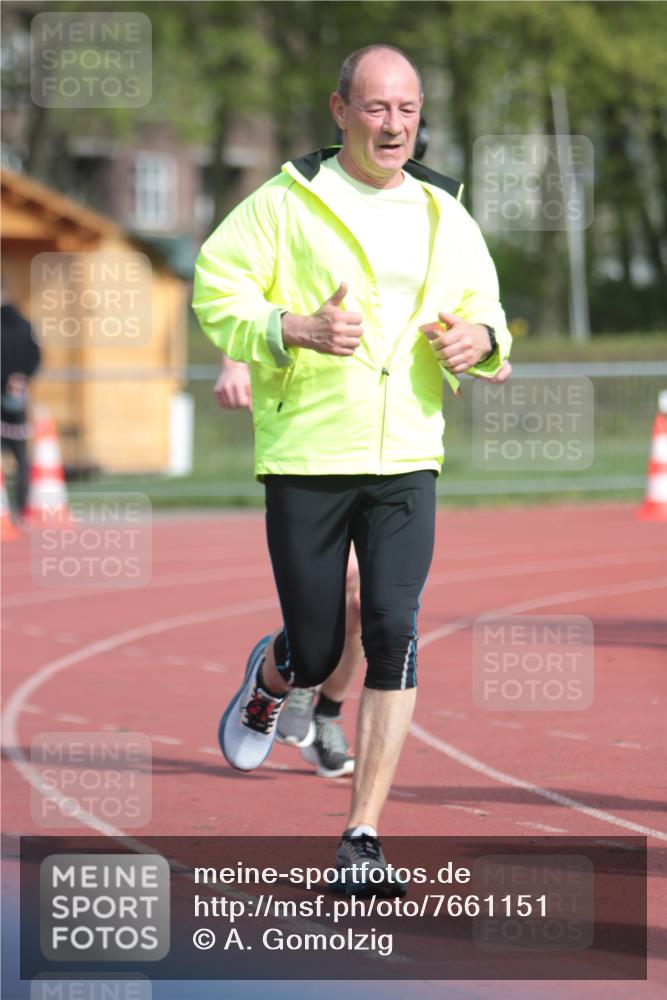 13.04.2025 - Hammer Lauf A. Gomolzig http://msf.ph/oto/7661151 13.04.2025 10:44:50 Ziel 311, 694, 695, 823, 1986 meine-sportfotos.de