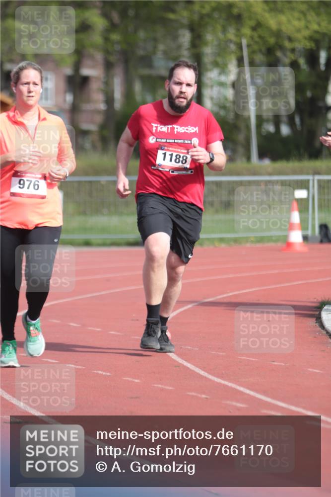13.04.2025 - Hammer Lauf A. Gomolzig http://msf.ph/oto/7661170 13.04.2025 10:45:07 Ziel 976, 1188 meine-sportfotos.de