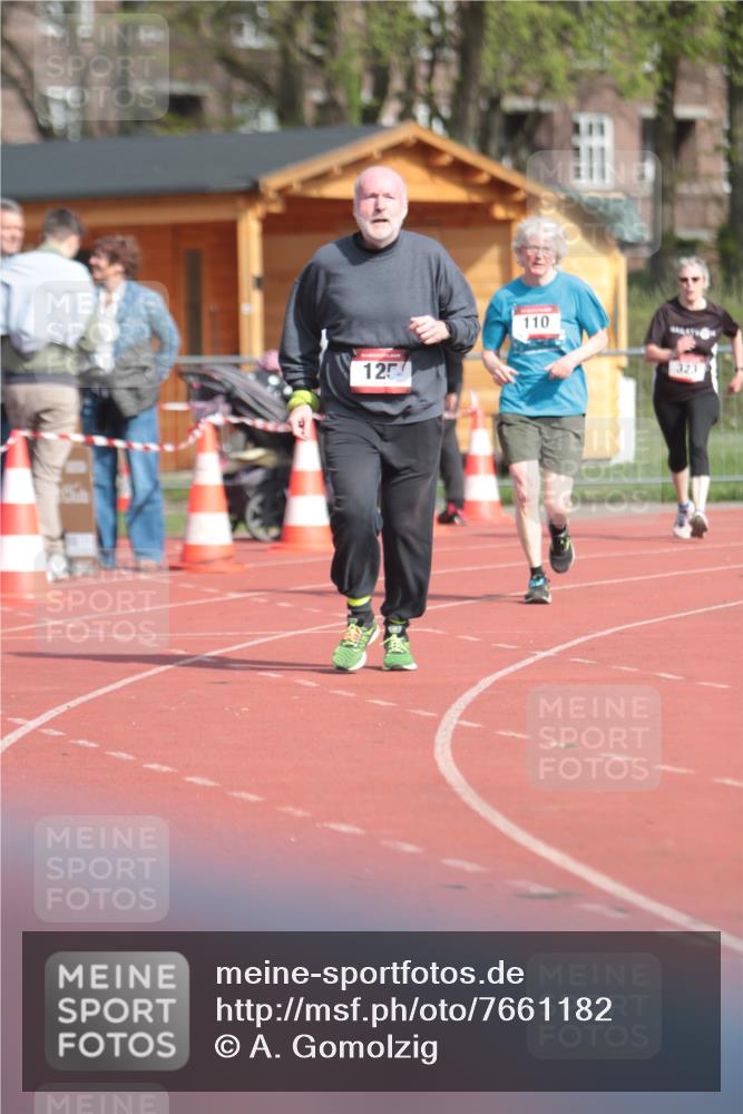 13.04.2025 - Hammer Lauf A. Gomolzig http://msf.ph/oto/7661182 13.04.2025 10:45:28 Ziel 110, 125, 323 meine-sportfotos.de