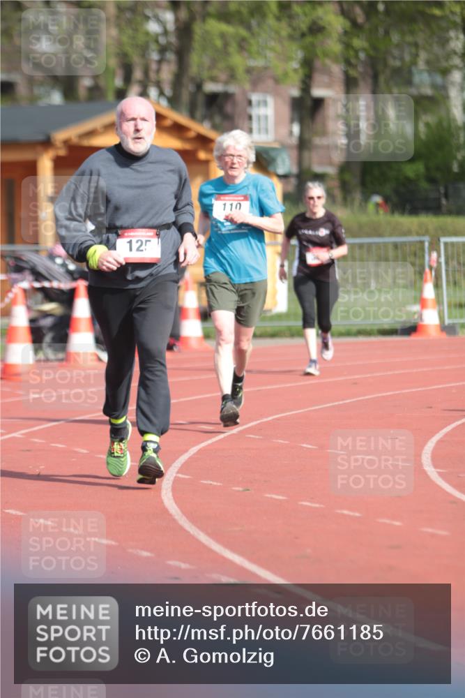 13.04.2025 - Hammer Lauf A. Gomolzig http://msf.ph/oto/7661185 13.04.2025 10:45:29 Ziel 110, 125, 323 meine-sportfotos.de