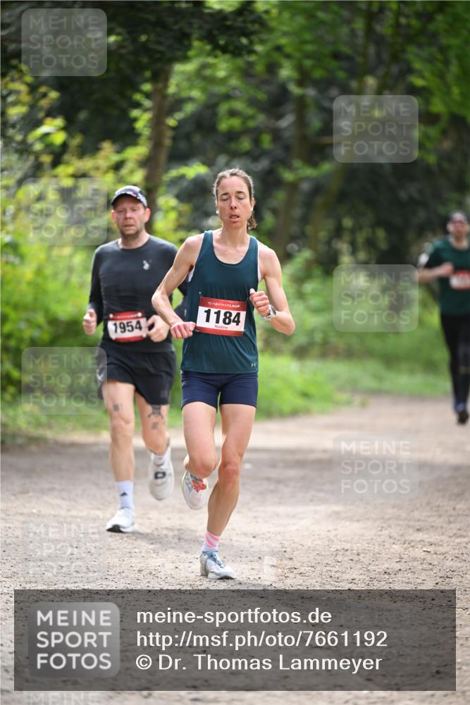13.04.2025 - Hammer Lauf Dr. Thomas Lammeyer http://msf.ph/oto/7661192 13.04.2025 11:26:10 Laufen 1954, 15, 1184 meine-sportfotos.de