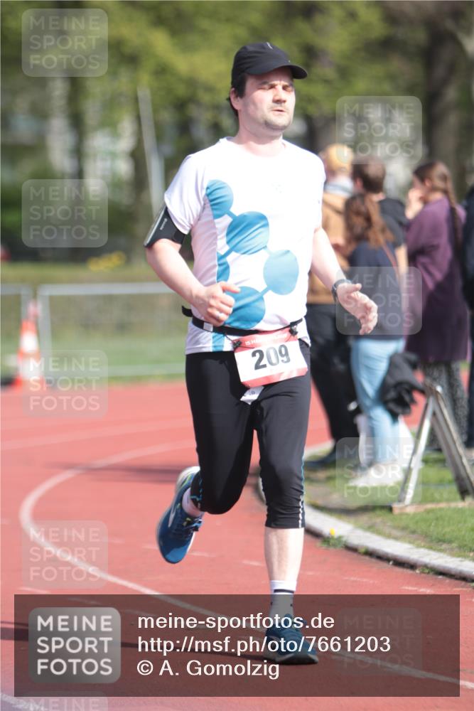 13.04.2025 - Hammer Lauf A. Gomolzig http://msf.ph/oto/7661203 13.04.2025 10:45:39 Ziel 209, 573, 1069 meine-sportfotos.de