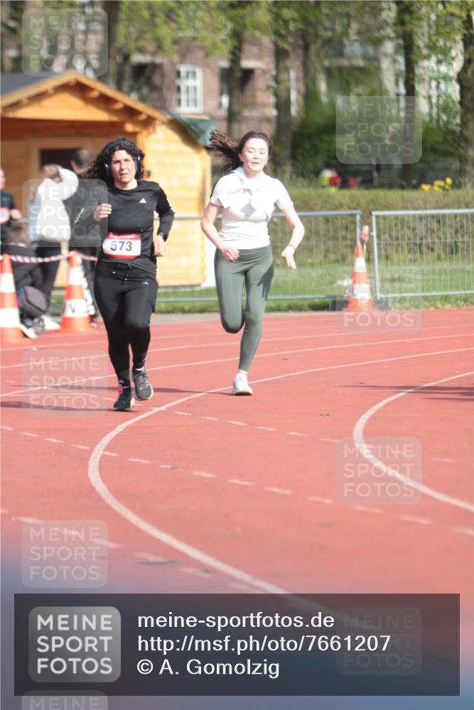 13.04.2025 - Hammer Lauf A. Gomolzig http://msf.ph/oto/7661207 13.04.2025 10:45:42 Ziel 282, 573, 1069 meine-sportfotos.de