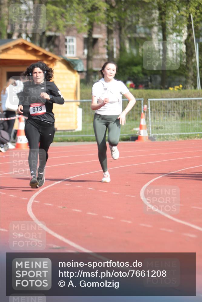 13.04.2025 - Hammer Lauf A. Gomolzig http://msf.ph/oto/7661208 13.04.2025 10:45:43 Ziel 282, 573, 1069 meine-sportfotos.de