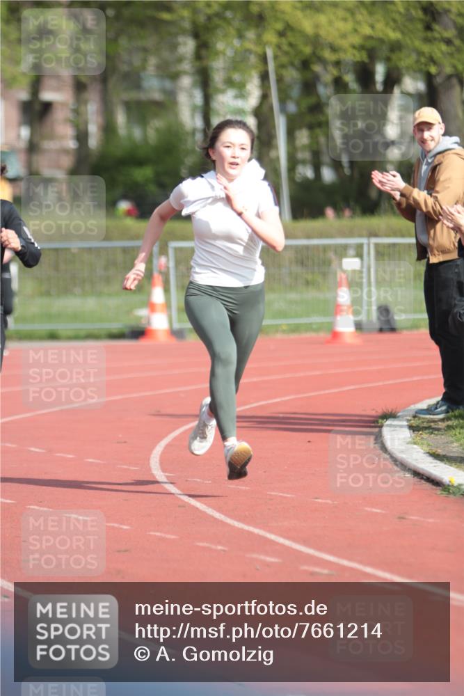 13.04.2025 - Hammer Lauf A. Gomolzig http://msf.ph/oto/7661214 13.04.2025 10:45:44 Ziel 282, 573, 1069 meine-sportfotos.de
