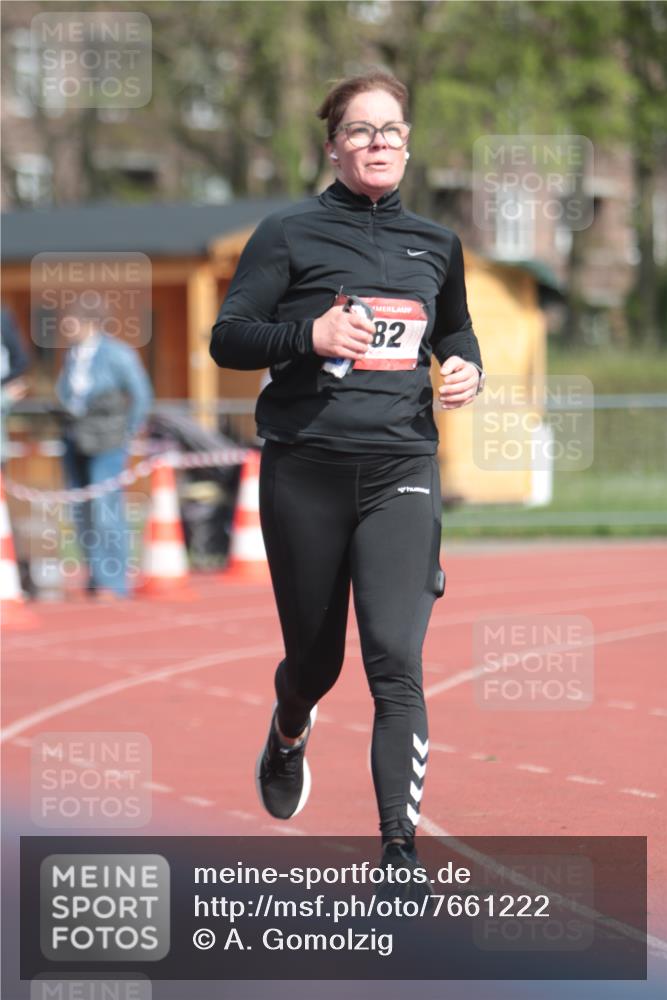 13.04.2025 - Hammer Lauf A. Gomolzig http://msf.ph/oto/7661222 13.04.2025 10:45:51 Ziel 282 meine-sportfotos.de