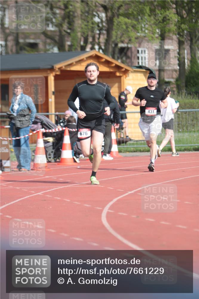 13.04.2025 - Hammer Lauf A. Gomolzig http://msf.ph/oto/7661229 13.04.2025 10:46:06 Ziel 431, 676 meine-sportfotos.de