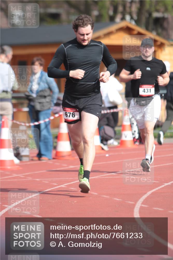 13.04.2025 - Hammer Lauf A. Gomolzig http://msf.ph/oto/7661233 13.04.2025 10:46:07 Ziel 431, 676 meine-sportfotos.de