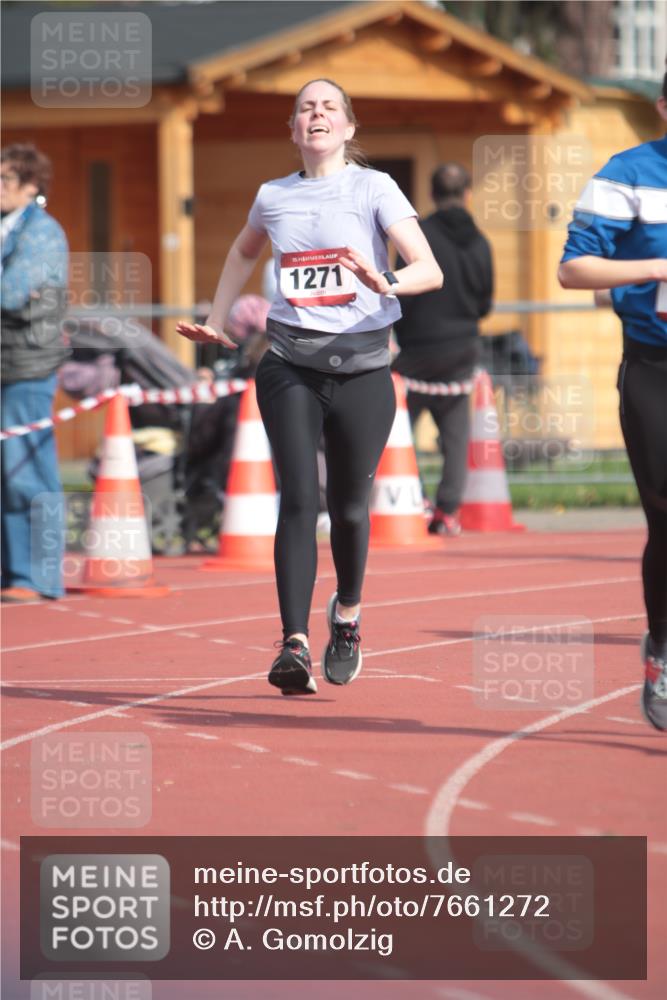 13.04.2025 - Hammer Lauf A. Gomolzig http://msf.ph/oto/7661272 13.04.2025 10:46:32 Ziel 715, 853, 1095, 1111, 1271, 1788 meine-sportfotos.de