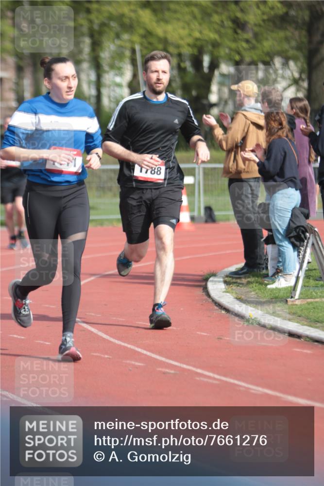 13.04.2025 - Hammer Lauf A. Gomolzig http://msf.ph/oto/7661276 13.04.2025 10:46:34 Ziel 568, 715, 1095, 1111, 1271, 1788 meine-sportfotos.de