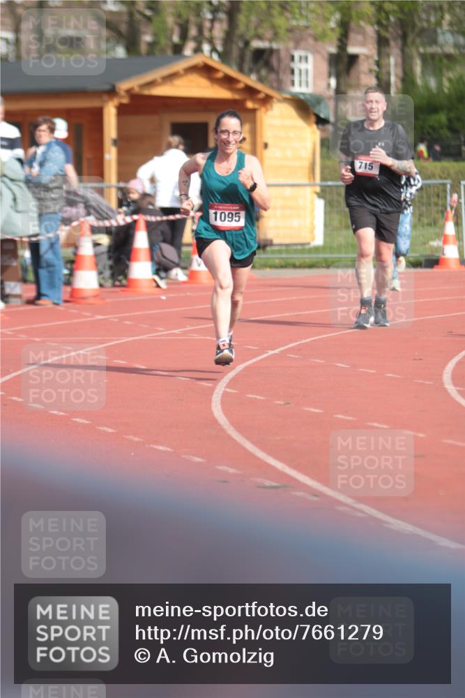 13.04.2025 - Hammer Lauf A. Gomolzig http://msf.ph/oto/7661279 13.04.2025 10:46:36 Ziel 568, 715, 1095, 1111, 1223, 1224 meine-sportfotos.de