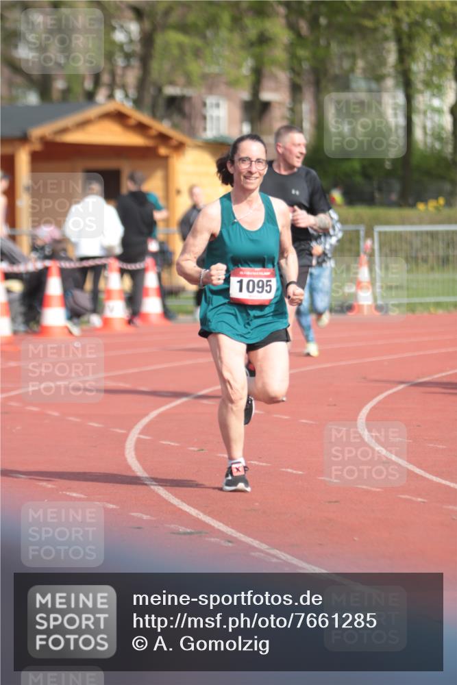 13.04.2025 - Hammer Lauf A. Gomolzig http://msf.ph/oto/7661285 13.04.2025 10:46:38 Ziel 568, 715, 1095, 1223, 1224 meine-sportfotos.de
