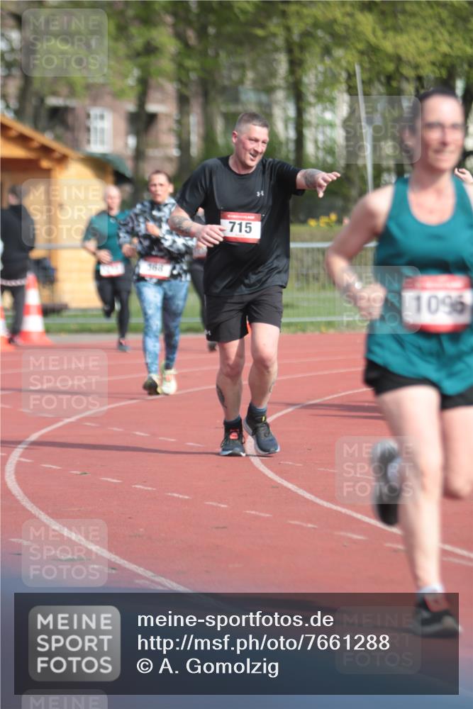 13.04.2025 - Hammer Lauf A. Gomolzig http://msf.ph/oto/7661288 13.04.2025 10:46:39 Ziel 568, 715, 1095, 1223, 1224 meine-sportfotos.de