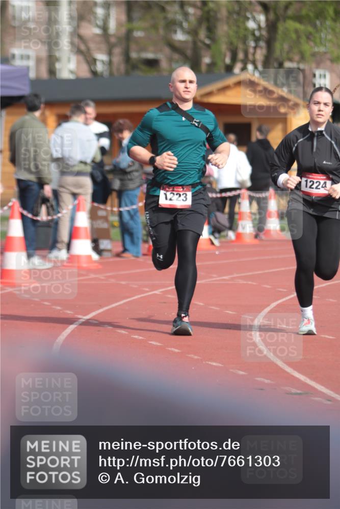 13.04.2025 - Hammer Lauf A. Gomolzig http://msf.ph/oto/7661303 13.04.2025 10:46:44 Ziel 123, 1223, 1224 meine-sportfotos.de