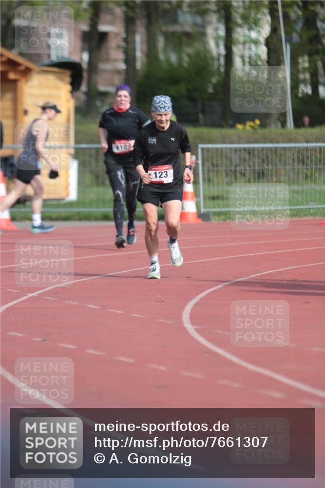 13.04.2025 - Hammer Lauf A. Gomolzig http://msf.ph/oto/7661307 13.04.2025 10:46:47 Ziel 123, 410 meine-sportfotos.de