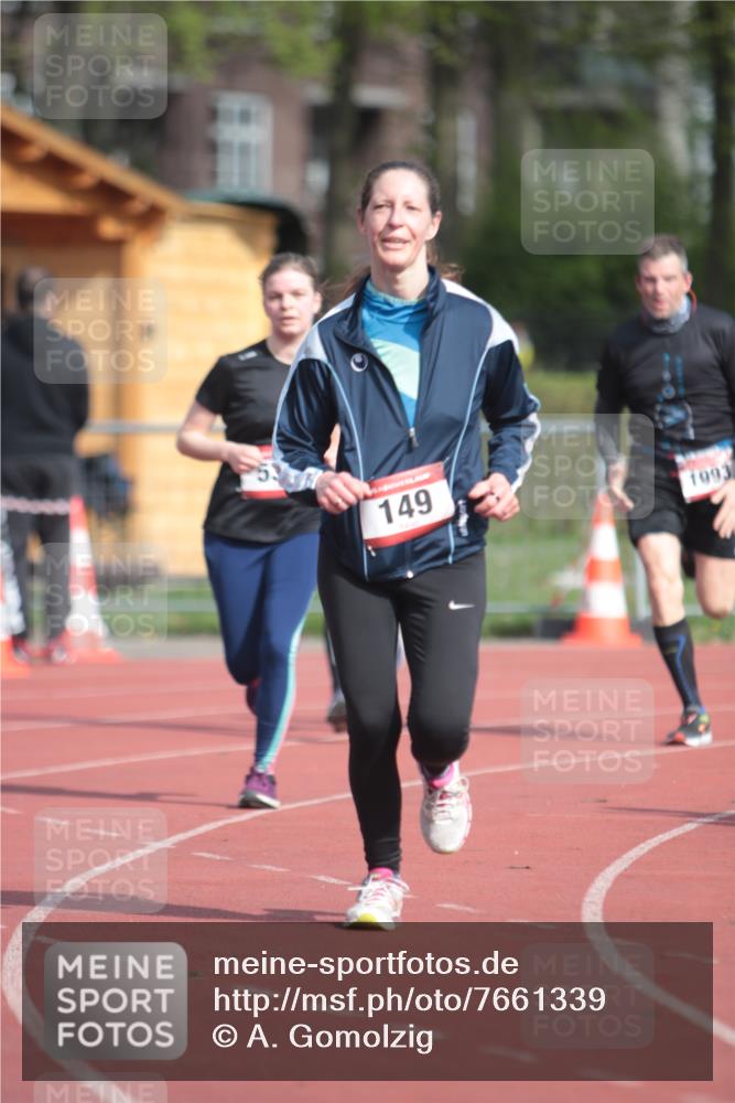 13.04.2025 - Hammer Lauf A. Gomolzig http://msf.ph/oto/7661339 13.04.2025 10:47:05 Ziel 149, 539, 1337, 1992, 1993 meine-sportfotos.de
