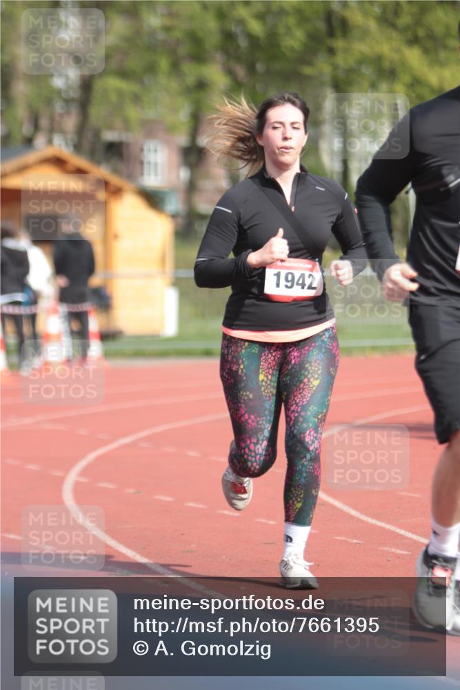 13.04.2025 - Hammer Lauf A. Gomolzig http://msf.ph/oto/7661395 13.04.2025 10:47:49 Ziel  meine-sportfotos.de