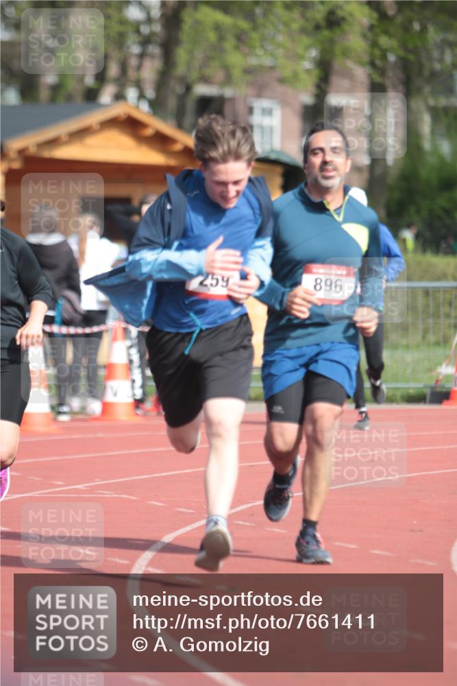 13.04.2025 - Hammer Lauf A. Gomolzig http://msf.ph/oto/7661411 13.04.2025 10:48:15 Ziel 259, 896, 946, 1830 meine-sportfotos.de