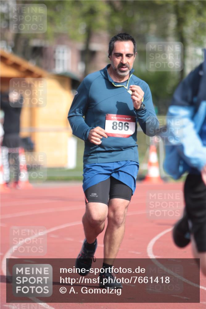 13.04.2025 - Hammer Lauf A. Gomolzig http://msf.ph/oto/7661418 13.04.2025 10:48:16 Ziel 896, 946, 1830 meine-sportfotos.de