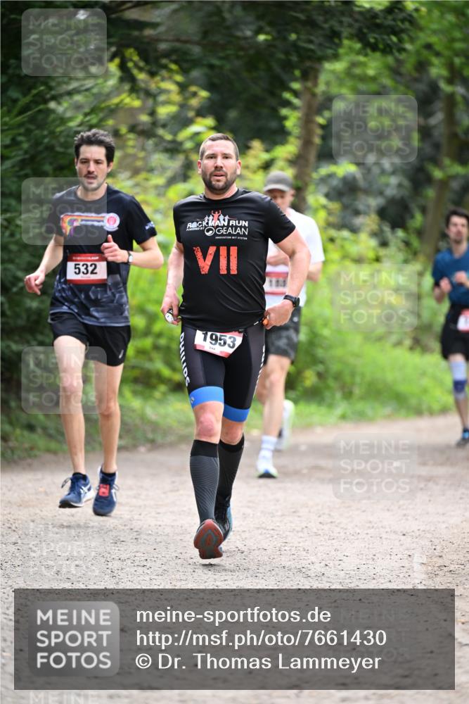 13.04.2025 - Hammer Lauf Dr. Thomas Lammeyer http://msf.ph/oto/7661430 13.04.2025 11:26:46 Laufen 532, 1953 meine-sportfotos.de