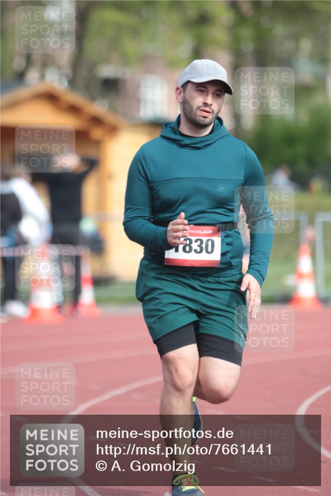 13.04.2025 - Hammer Lauf A. Gomolzig http://msf.ph/oto/7661441 13.04.2025 10:48:25 Ziel 472, 1830, 1932 meine-sportfotos.de