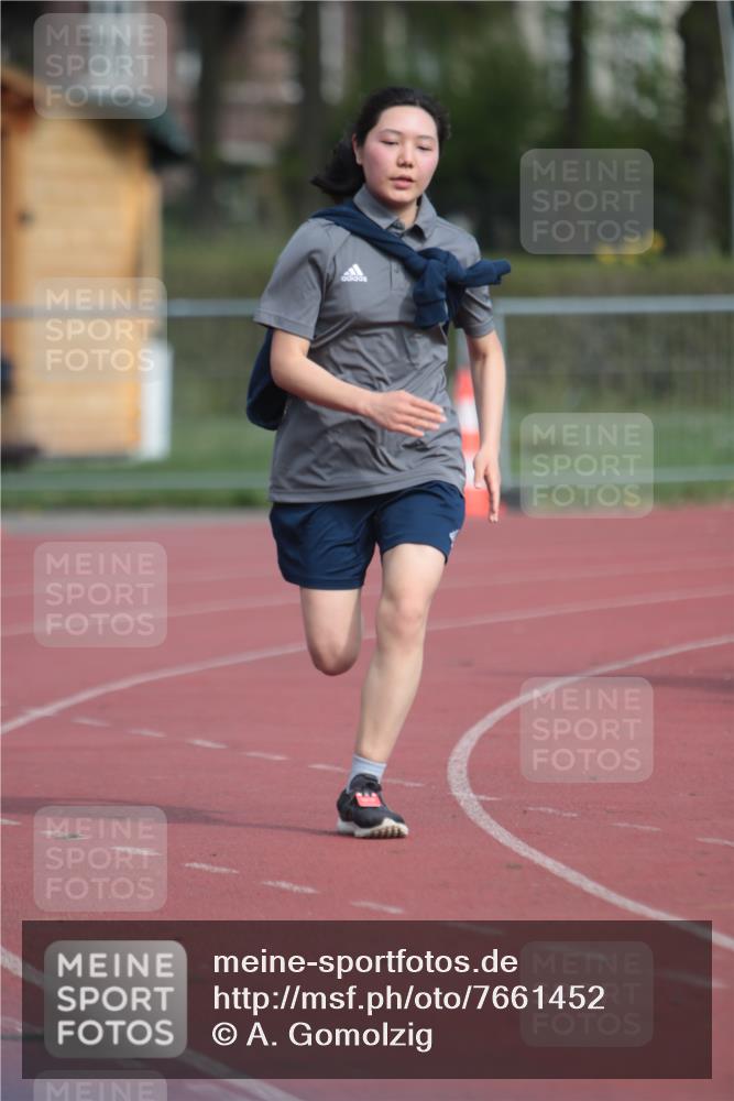 13.04.2025 - Hammer Lauf A. Gomolzig http://msf.ph/oto/7661452 13.04.2025 10:48:31 Ziel 1932 meine-sportfotos.de