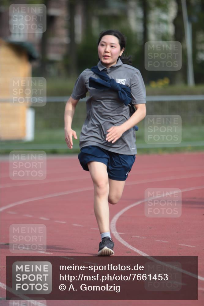 13.04.2025 - Hammer Lauf A. Gomolzig http://msf.ph/oto/7661453 13.04.2025 10:48:31 Ziel 1932 meine-sportfotos.de