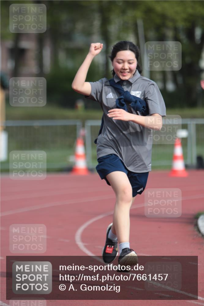 13.04.2025 - Hammer Lauf A. Gomolzig http://msf.ph/oto/7661457 13.04.2025 10:48:32 Ziel 1932 meine-sportfotos.de