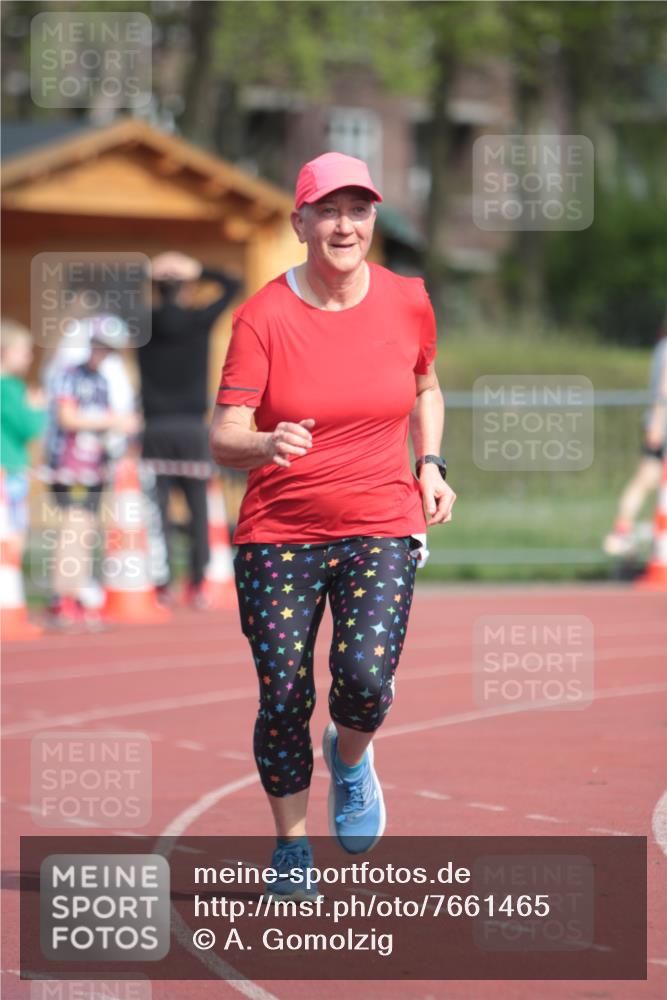 13.04.2025 - Hammer Lauf A. Gomolzig http://msf.ph/oto/7661465 13.04.2025 10:48:46 Ziel 348 meine-sportfotos.de