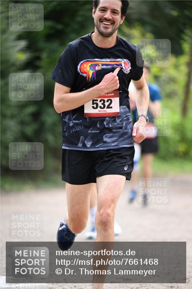 13.04.2025 - Hammer Lauf Dr. Thomas Lammeyer http://msf.ph/oto/7661468 13.04.2025 11:26:49 Laufen 532 meine-sportfotos.de