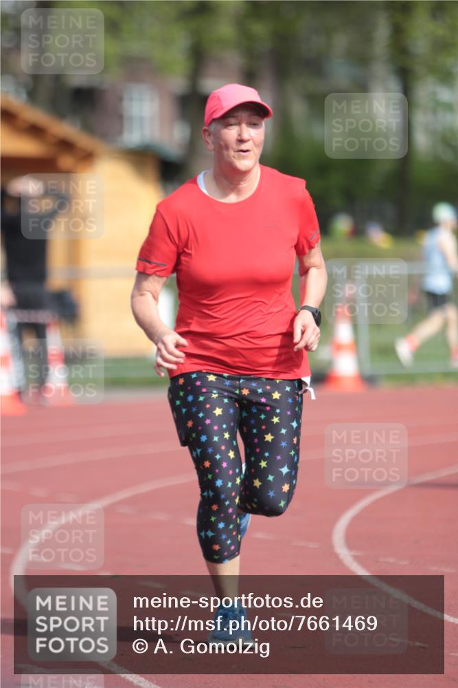 13.04.2025 - Hammer Lauf A. Gomolzig http://msf.ph/oto/7661469 13.04.2025 10:48:47 Ziel 348 meine-sportfotos.de