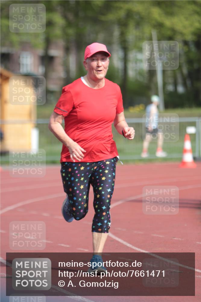 13.04.2025 - Hammer Lauf A. Gomolzig http://msf.ph/oto/7661471 13.04.2025 10:48:47 Ziel 348 meine-sportfotos.de