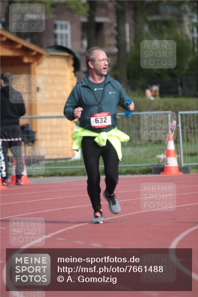 13.04.2025 - Hammer Lauf A. Gomolzig http://msf.ph/oto/7661488 13.04.2025 10:49:28 Ziel 632 meine-sportfotos.de