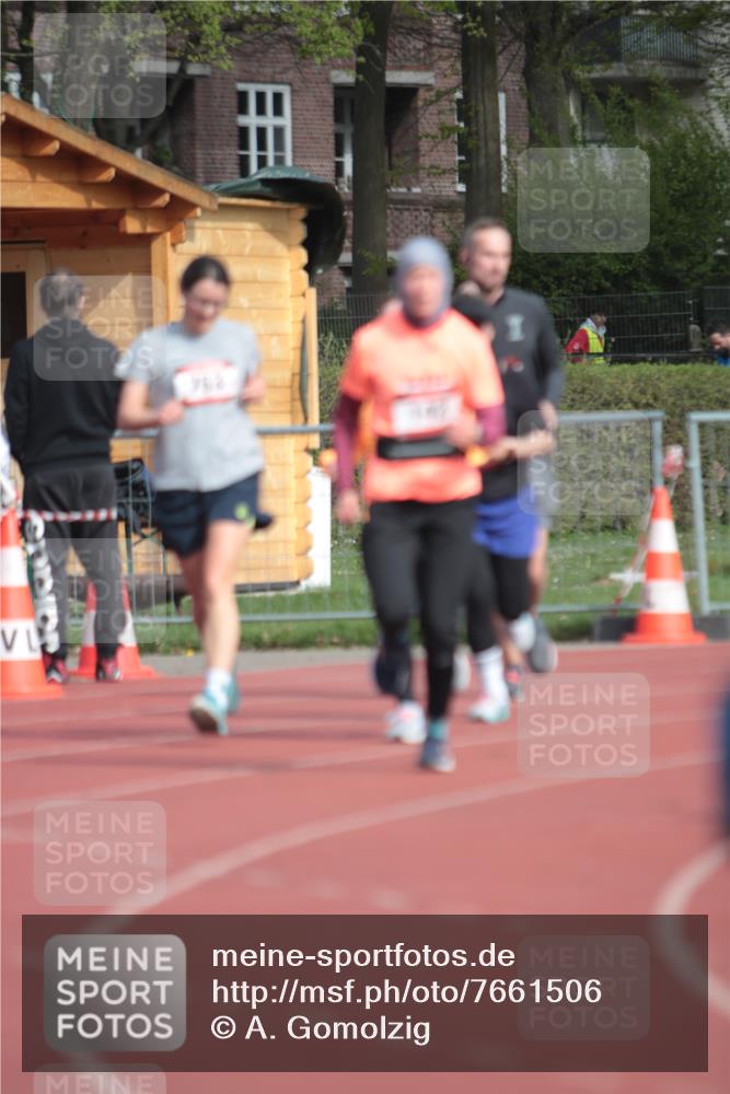 13.04.2025 - Hammer Lauf A. Gomolzig http://msf.ph/oto/7661506 13.04.2025 10:49:34 Ziel 142, 551, 726, 753, 895 meine-sportfotos.de
