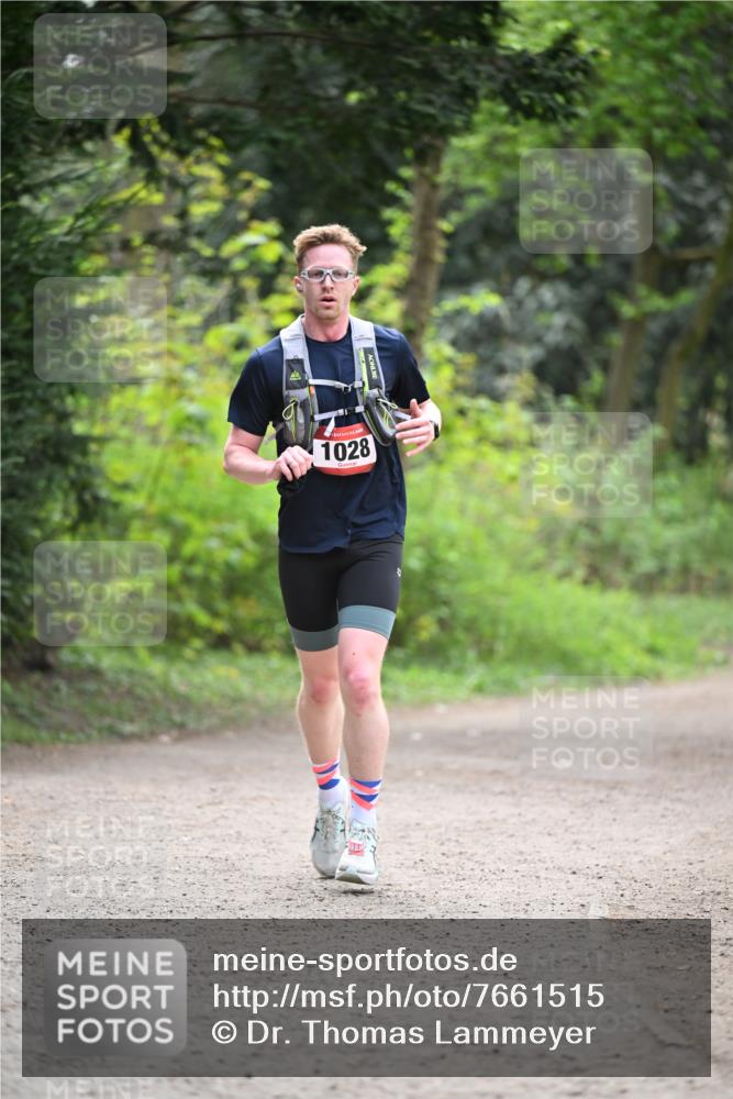 13.04.2025 - Hammer Lauf Dr. Thomas Lammeyer http://msf.ph/oto/7661515 13.04.2025 11:26:57 Laufen 1028 meine-sportfotos.de