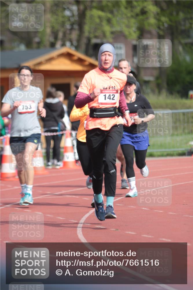13.04.2025 - Hammer Lauf A. Gomolzig http://msf.ph/oto/7661516 13.04.2025 10:49:37 Ziel 142, 551, 726, 753, 895 meine-sportfotos.de