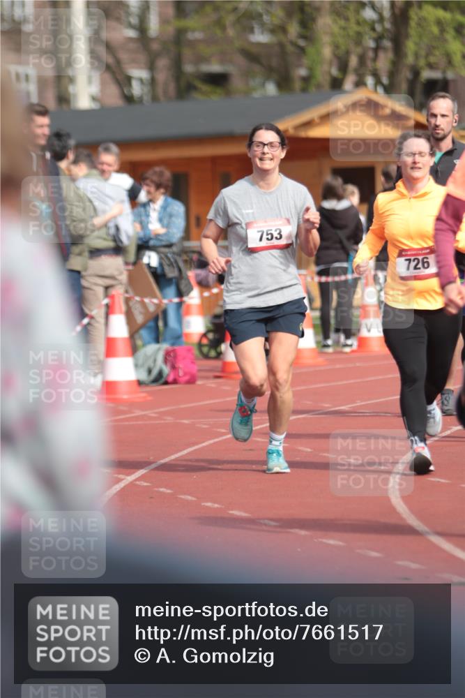 13.04.2025 - Hammer Lauf A. Gomolzig http://msf.ph/oto/7661517 13.04.2025 10:49:38 Ziel 142, 551, 726, 753, 895 meine-sportfotos.de