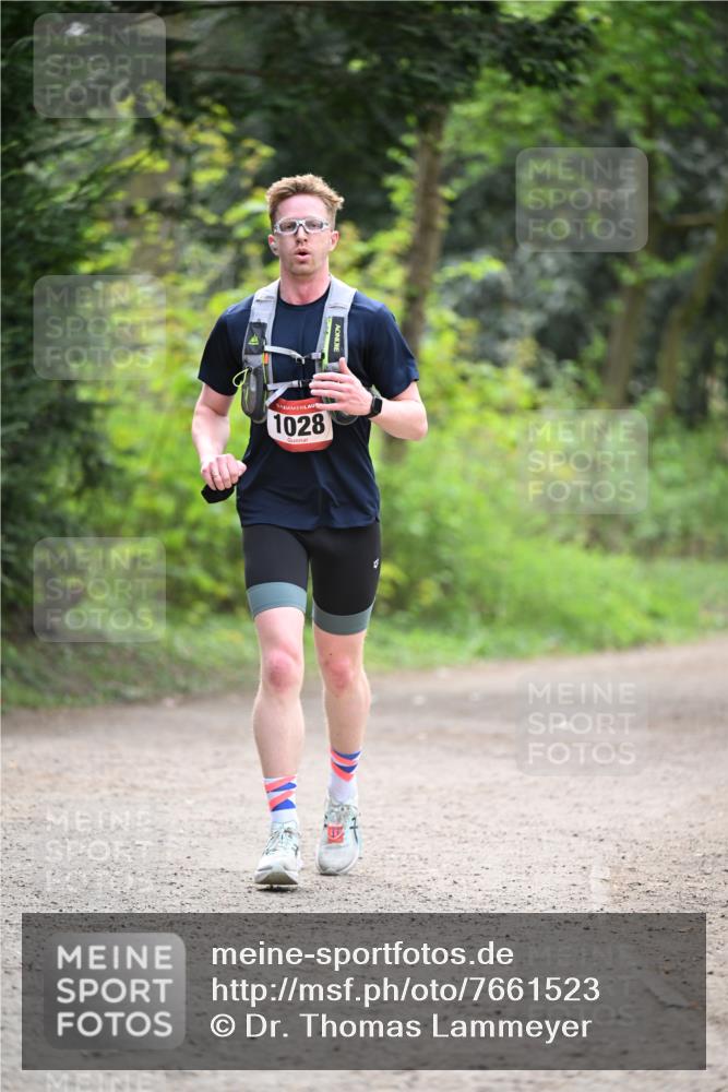 13.04.2025 - Hammer Lauf Dr. Thomas Lammeyer http://msf.ph/oto/7661523 13.04.2025 11:26:58 Laufen 1028 meine-sportfotos.de