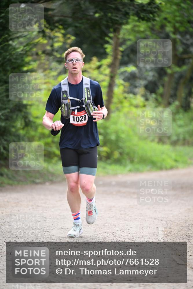 13.04.2025 - Hammer Lauf Dr. Thomas Lammeyer http://msf.ph/oto/7661528 13.04.2025 11:26:58 Laufen 1028 meine-sportfotos.de