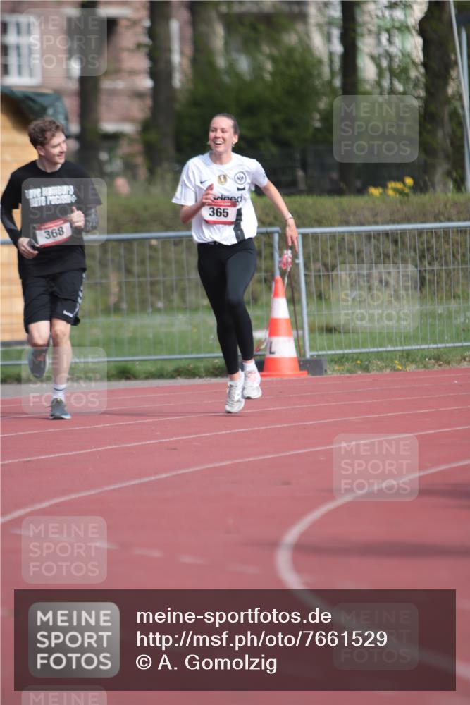 13.04.2025 - Hammer Lauf A. Gomolzig http://msf.ph/oto/7661529 13.04.2025 10:49:45 Ziel 365, 368 meine-sportfotos.de