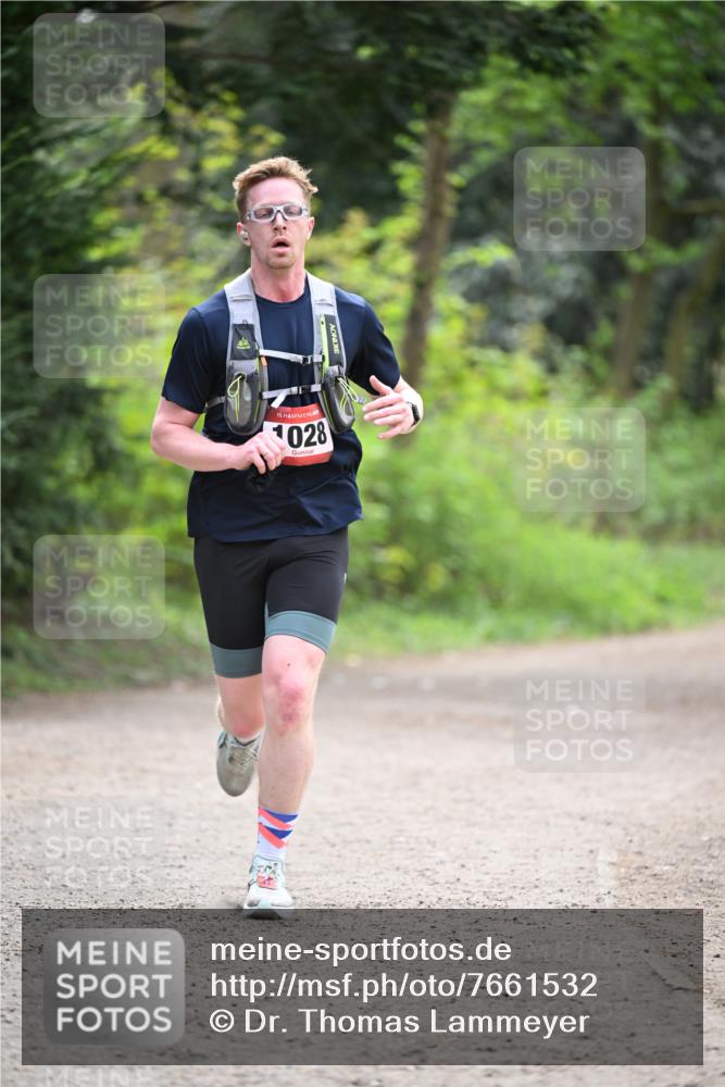 13.04.2025 - Hammer Lauf Dr. Thomas Lammeyer http://msf.ph/oto/7661532 13.04.2025 11:26:58 Laufen 15, 028 meine-sportfotos.de
