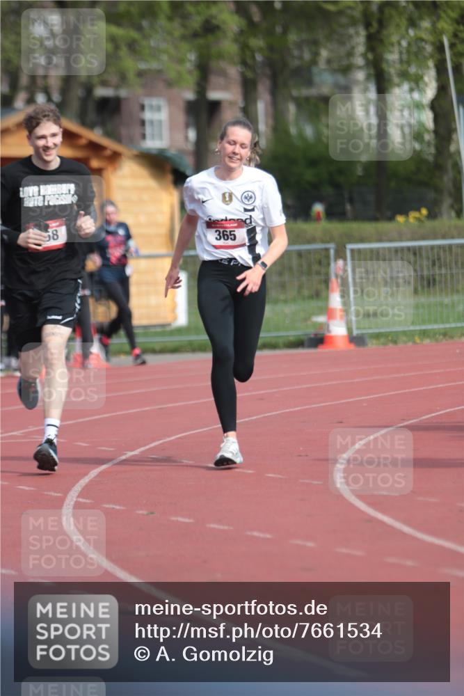 13.04.2025 - Hammer Lauf A. Gomolzig http://msf.ph/oto/7661534 13.04.2025 10:49:48 Ziel 365, 368 meine-sportfotos.de