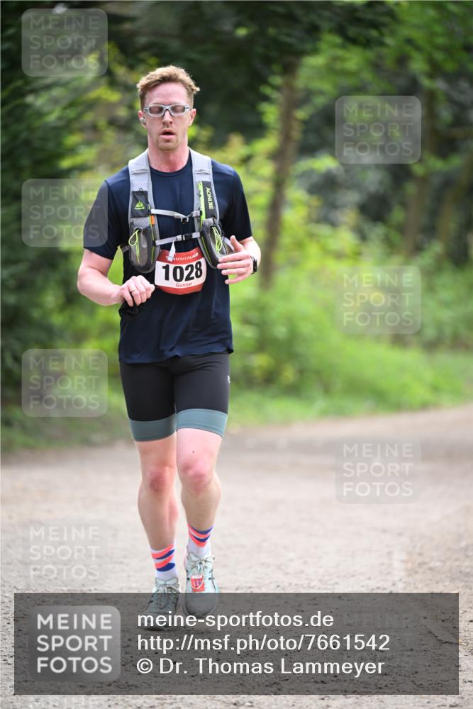 13.04.2025 - Hammer Lauf Dr. Thomas Lammeyer http://msf.ph/oto/7661542 13.04.2025 11:26:59 Laufen 1028 meine-sportfotos.de