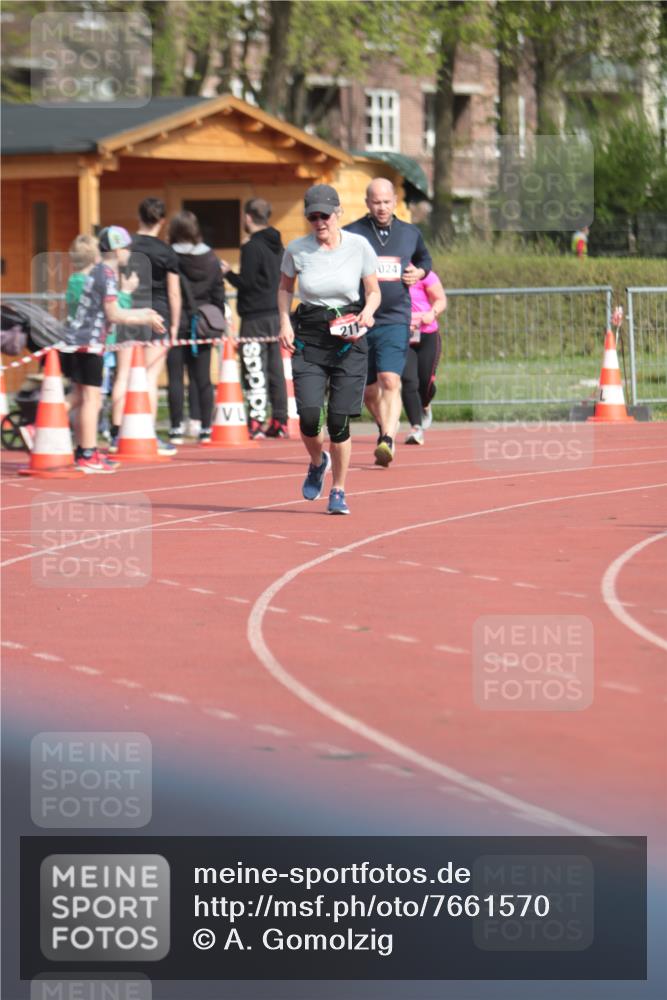 13.04.2025 - Hammer Lauf A. Gomolzig http://msf.ph/oto/7661570 13.04.2025 10:50:05 Ziel 211, 760, 1024 meine-sportfotos.de