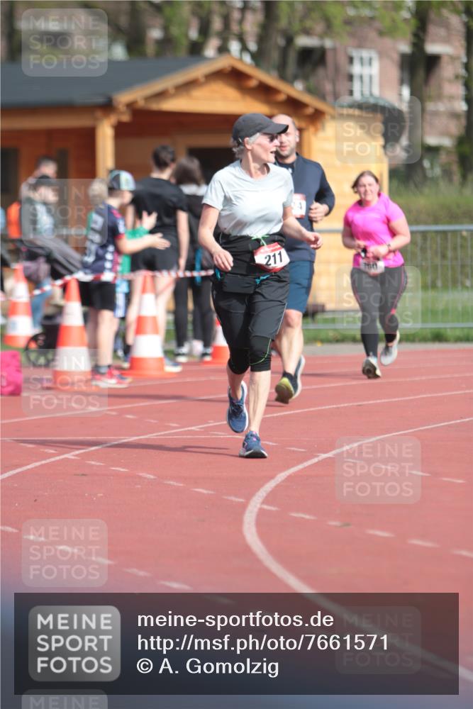 13.04.2025 - Hammer Lauf A. Gomolzig http://msf.ph/oto/7661571 13.04.2025 10:50:06 Ziel 211, 760, 1024 meine-sportfotos.de