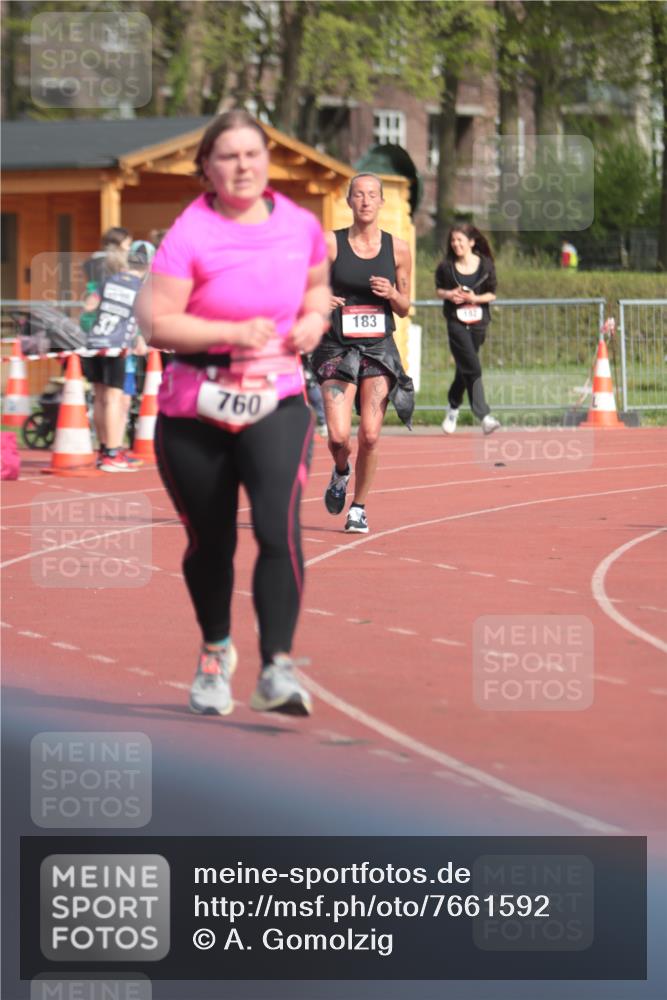 13.04.2025 - Hammer Lauf A. Gomolzig http://msf.ph/oto/7661592 13.04.2025 10:50:13 Ziel 183, 760, 1936 meine-sportfotos.de